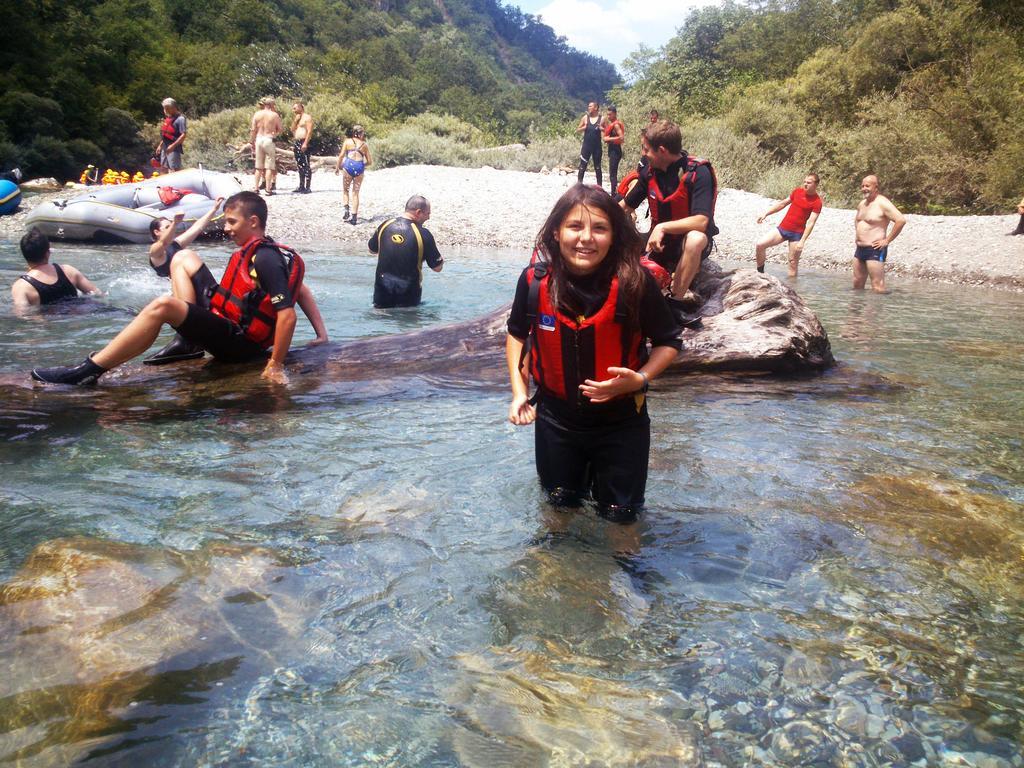 Rafting Camp Tara Center Tri Vodenice Bastasi Екстер'єр фото