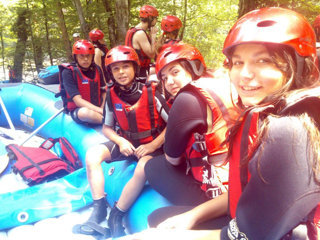 Rafting Camp Tara Center Tri Vodenice Bastasi Екстер'єр фото